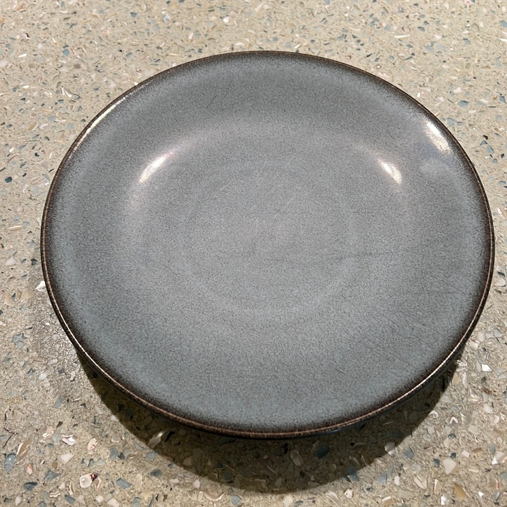Crate and Barrel large dinner plates (7)